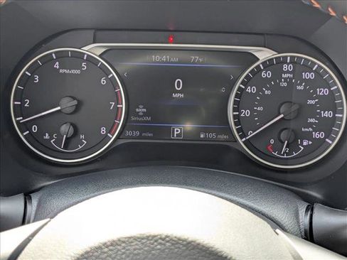 Used 2025 Nissan Sentra SR image 14