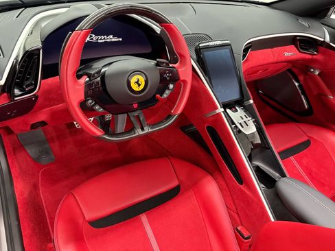 Used 2025 Ferrari Roma Spider RWD image 2
