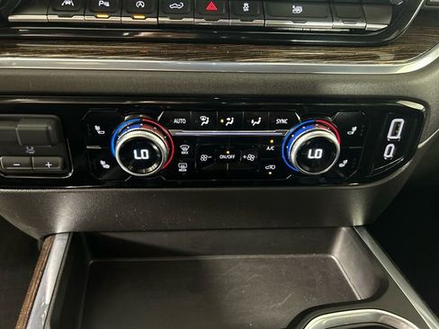 Used 2024 GMC Sierra 1500 Elevation w/ Elevation Premium Package AWD/4WD image 21