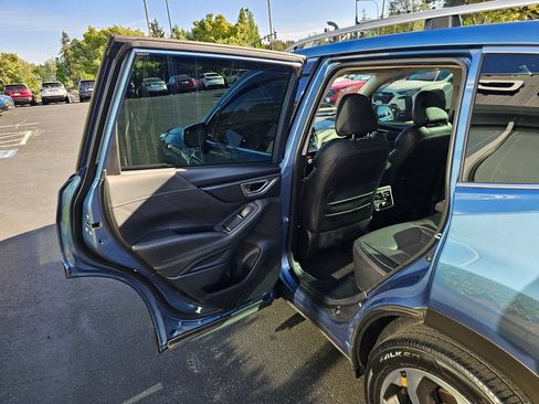 Used 2023 Subaru Forester Touring AWD/4WD image 15