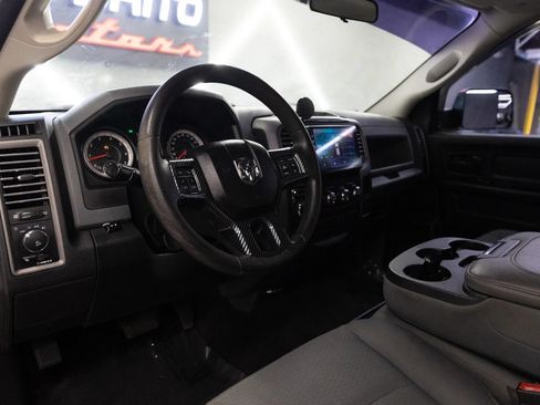 Used 2017 RAM 1500 Express w/ Express Value Package RWD image 25