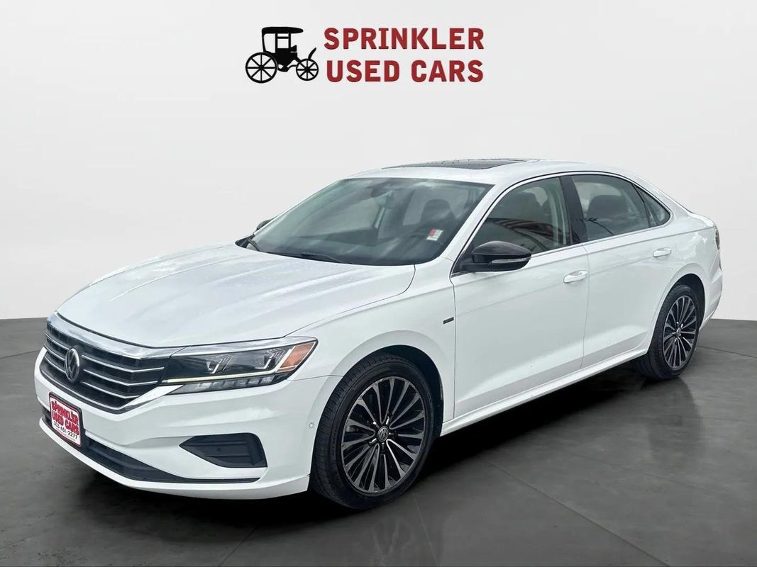 Used 2022 Volkswagen Passat 2.0T FWD image 8
