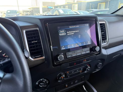 Used 2023 Nissan Frontier SV w/ Technology Package AWD/4WD image 17
