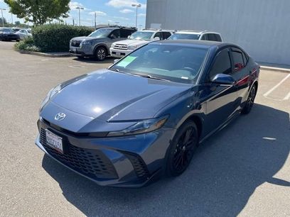 Used 2026 Toyota Camry SE w/ Convenience Package