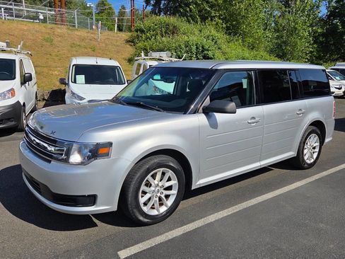 Used 2017 Ford Flex SE FWD image 3
