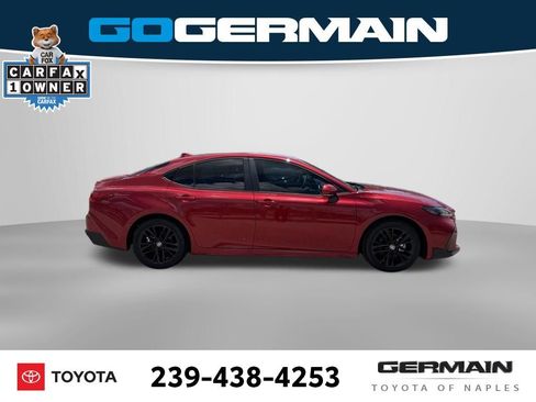 Used 2026 Toyota Camry SE FWD image 10