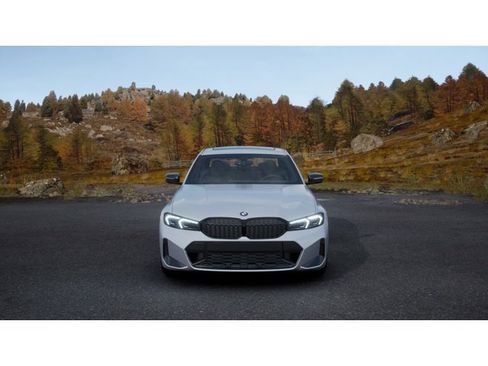 New 2026 BMW 330i 330i image 3