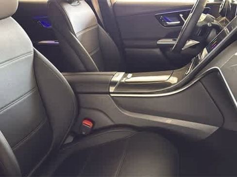 Used 2025 Mercedes-Benz GLC 300 4MATIC image 59