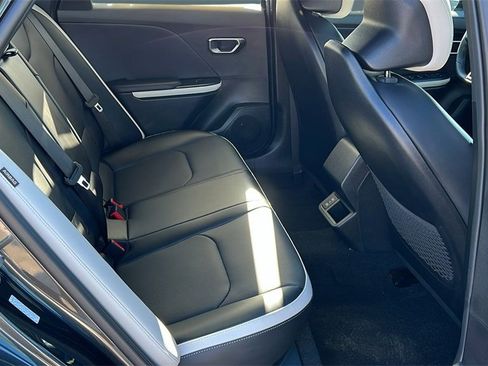 New 2025 Kia K4 GT-Line image 7