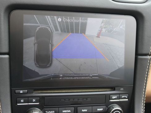 Used 2018 Porsche 718 Boxster image 31