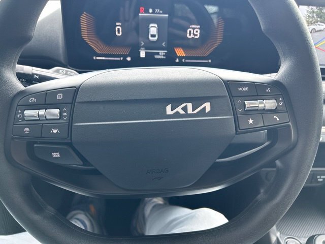 Used 2025 Kia K4 FWD image 17