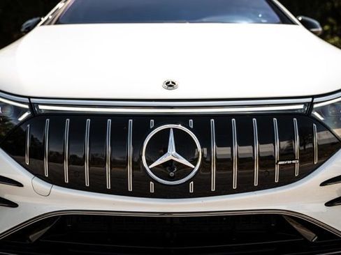 Used 2023 Mercedes-Benz EQS AMG Base image 19