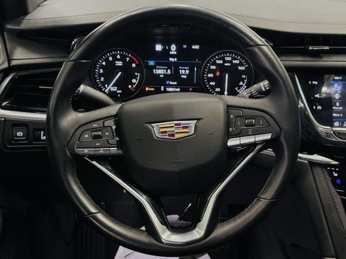 Used 2024 Cadillac XT6 Premium Luxury w/ Technology Package FWD image 47