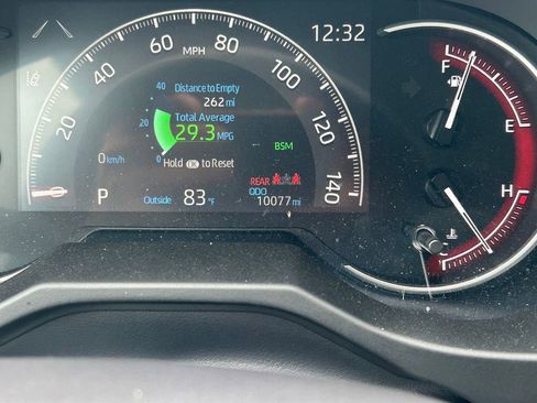 Used 2025 Toyota RAV4 LE AWD/4WD image 30