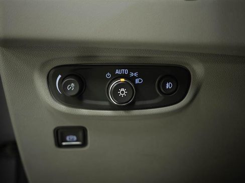 Used 2020 GMC Terrain SLT w/ Preferred Package FWD image 29