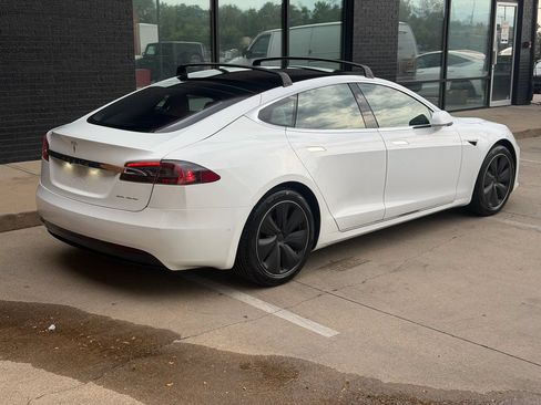 Used 2021 Tesla Model S Long Range Plus AWD/4WD image 11