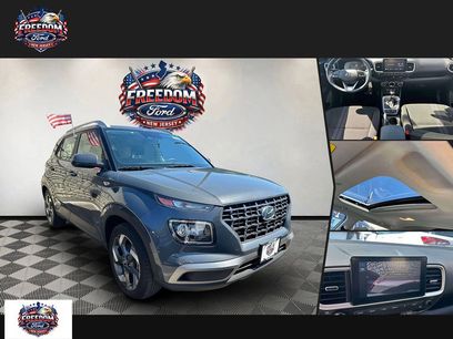 Used 2023 Hyundai Venue SEL