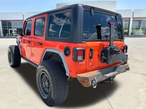 Used 2018 Jeep Wrangler Unlimited Sport AWD/4WD image 3