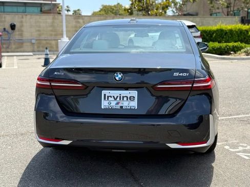 New 2026 BMW 540i xDrive w/ Premium Package AWD/4WD image 9