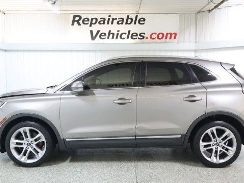 Used 2017 Lincoln MKC Reserve w/ Lincoln MKC Climate Package AWD/4WD image 1
