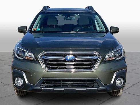 Used 2018 Subaru Outback 2.5i Premium image 3