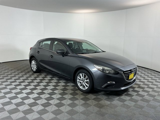 Used 2016 MAZDA MAZDA3 i Sport w/ Preferred Equipment Package FWD image 3