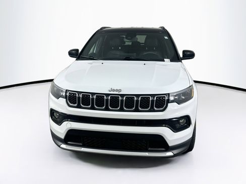 Used 2023 Jeep Compass Limited w/ Elite Group AWD/4WD image 2