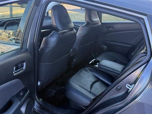 Used 2017 Toyota Prius Prime Premium image 17