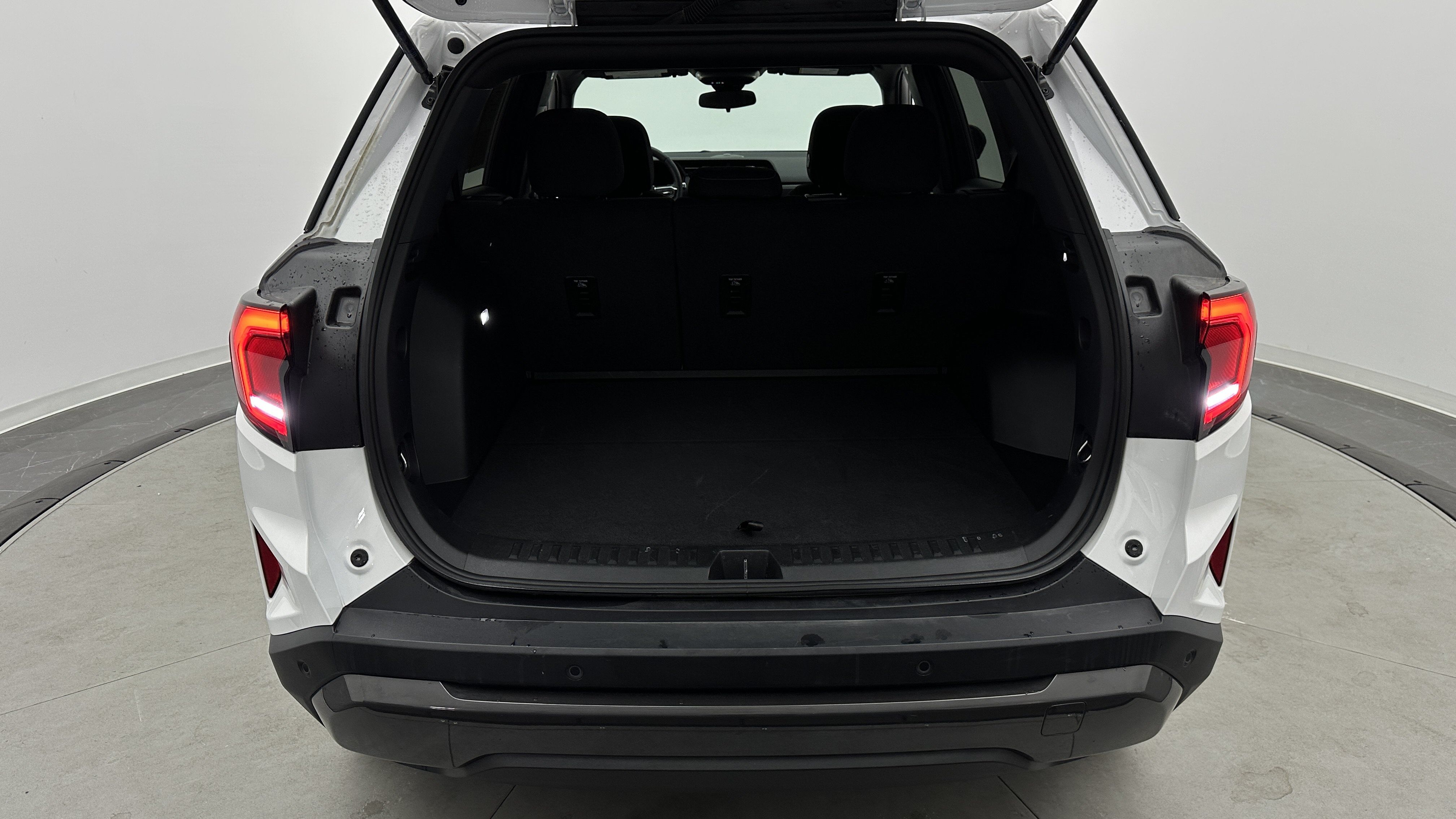 Used 2026 GMC Terrain Elevation FWD image 25