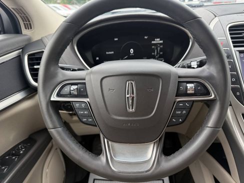 Used 2020 Lincoln Nautilus FWD w/ Equipment Group 101A image 24