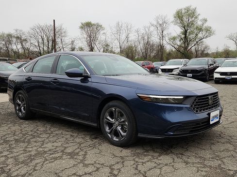 New 2026 Honda Accord EX-L image 2
