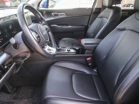 Used 2023 Kia Sportage EX FWD image 18