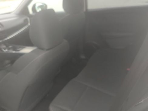 Used 2024 Nissan Rogue S AWD/4WD image 5