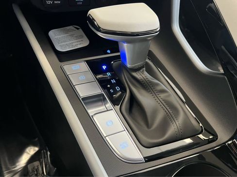 New 2026 Hyundai Elantra Limited FWD image 38