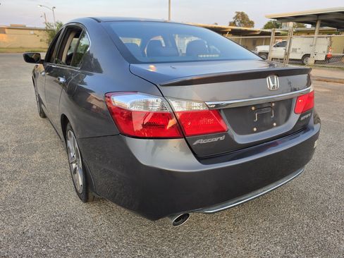 Used 2013 Honda Accord Sport image 5