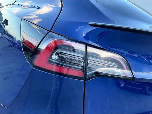 Used 2020 Tesla Model Y Performance AWD/4WD image 32
