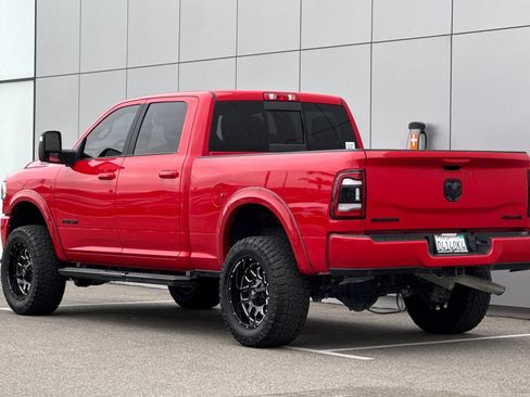 Used 2024 RAM 2500 Big Horn w/ Night Edition AWD/4WD image 3