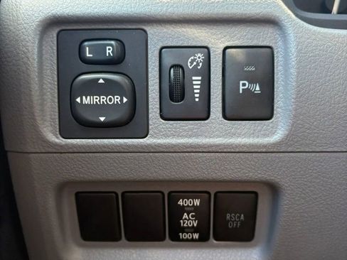 Used 2011 Toyota 4Runner SR5 image 19