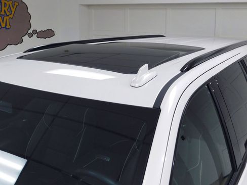 Used 2024 Cadillac Escalade ESV Sport w/ LPO, ONYX Package image 20