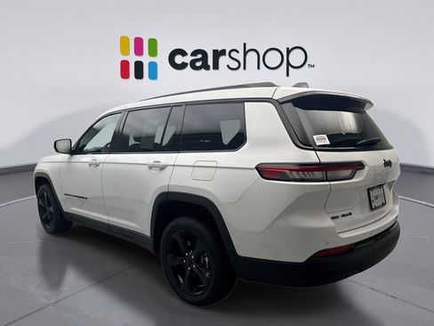 Used 2023 Jeep Grand Cherokee L Laredo AWD/4WD image 3