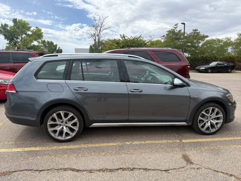 Used 2019 Volkswagen Golf Alltrack S AWD/4WD image 18