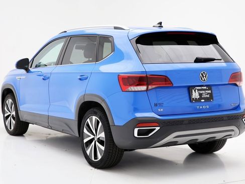 Used 2022 Volkswagen Taos SE image 8