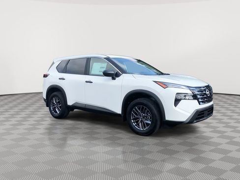 Certified 2026 Nissan Rogue S AWD/4WD image 13