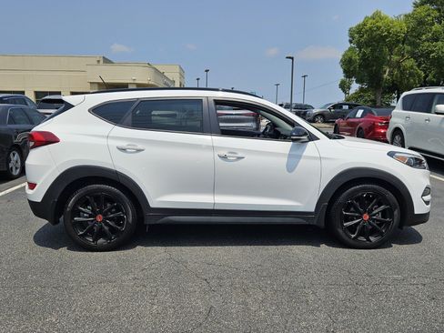 Used 2017 Hyundai Tucson Night FWD image 5