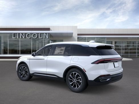 New 2026 Lincoln Nautilus Premier AWD/4WD image 4