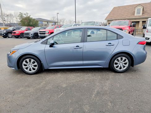 Used 2025 Toyota Corolla LE image 13