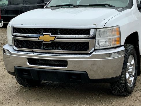 Used 2012 Chevrolet Silverado 3500 W/T image 9