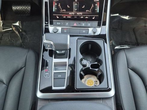 Certified 2024 Audi Q7 2.0T Premium w/ Convenience Package AWD/4WD image 12