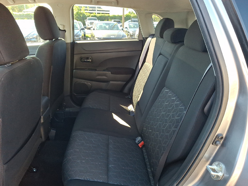 Used 2024 Mitsubishi Outlander Sport ES AWD/4WD image 10