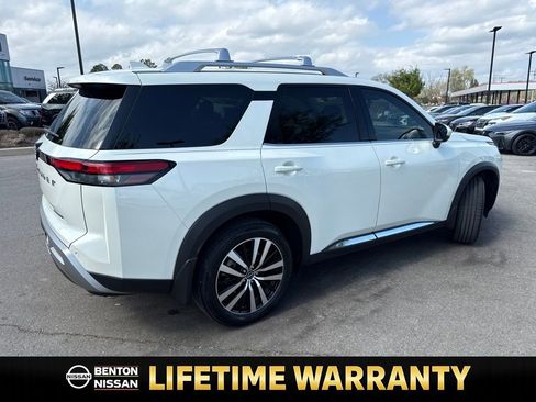 Certified 2024 Nissan Pathfinder Platinum w/ Cargo Package image 8